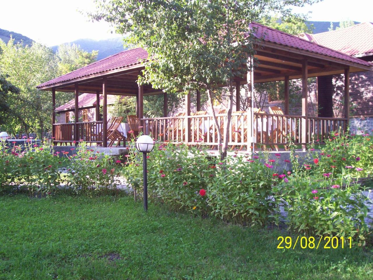 Kish Adasi Sheki Exterior photo